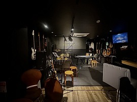 REIWORKS  寝屋川 音楽教室